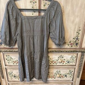 Gray Puff Sleeve Dress